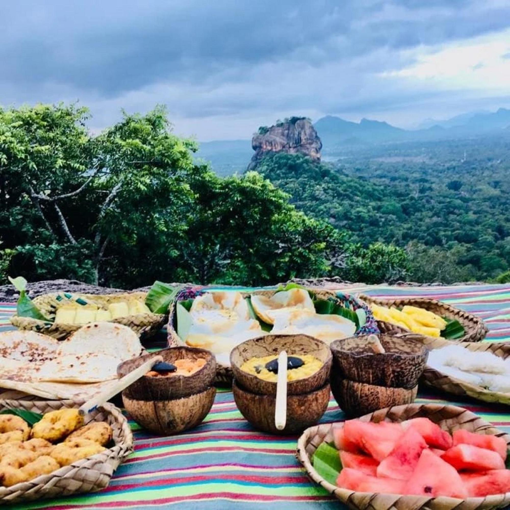 Sigiri Birds Hostel Sigiriya Bagian luar foto