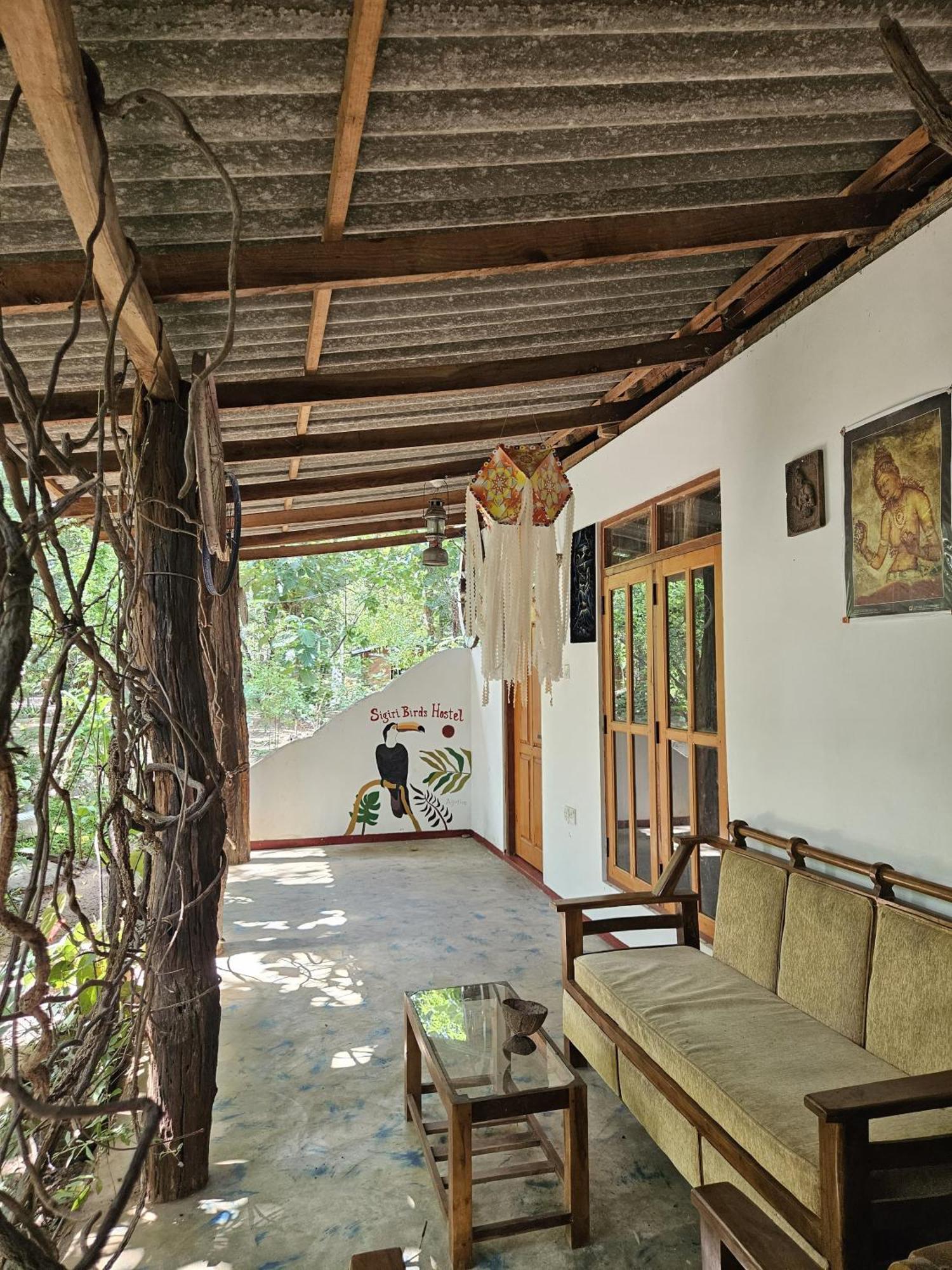 Sigiri Birds Hostel Sigiriya Bagian luar foto